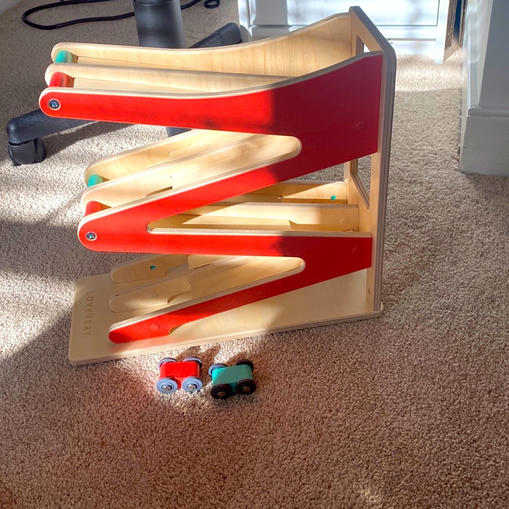 Lovevery Race and Chase Car Ramp